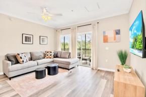Near Disney 2BR - King 2 Queens -Hot Tub and Pool
